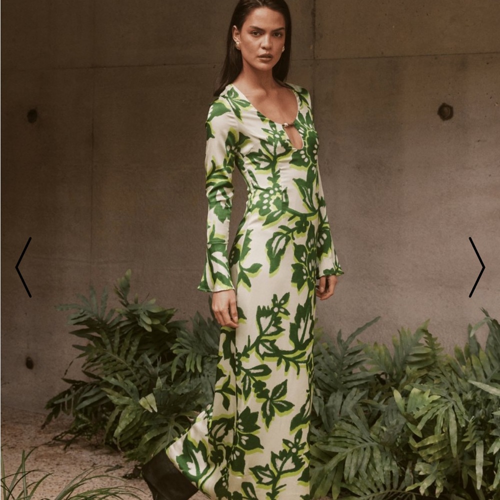 NWT Seven wonders exclusive print mirage maxi dress